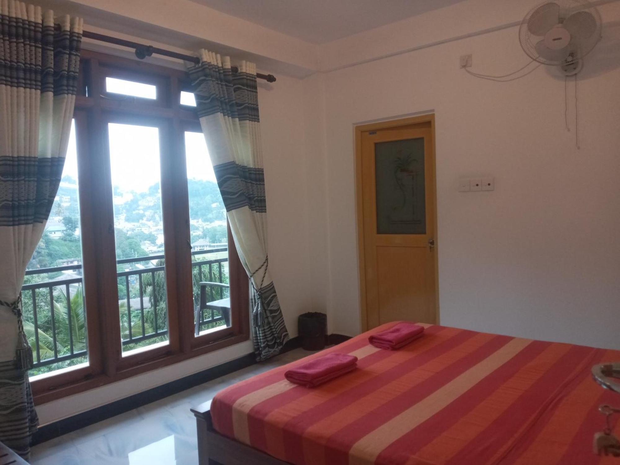 Kelum Homestay Kandy Kültér fotó