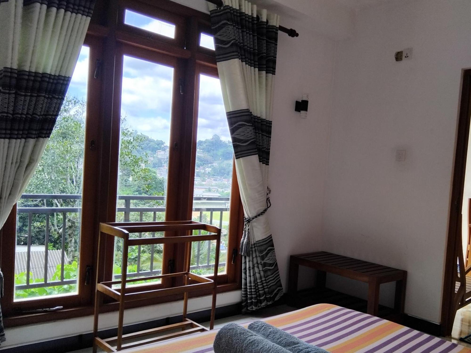 Kelum Homestay Kandy Kültér fotó