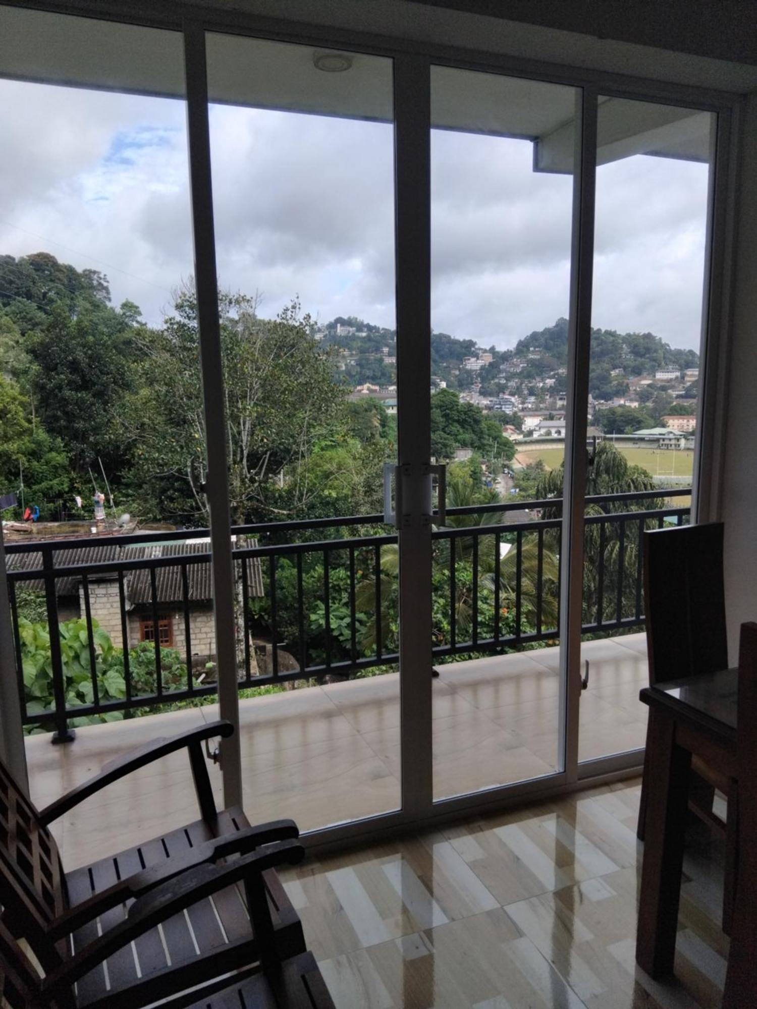Kelum Homestay Kandy Kültér fotó