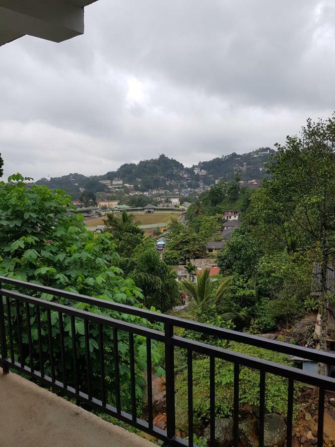 Kelum Homestay Kandy Kültér fotó