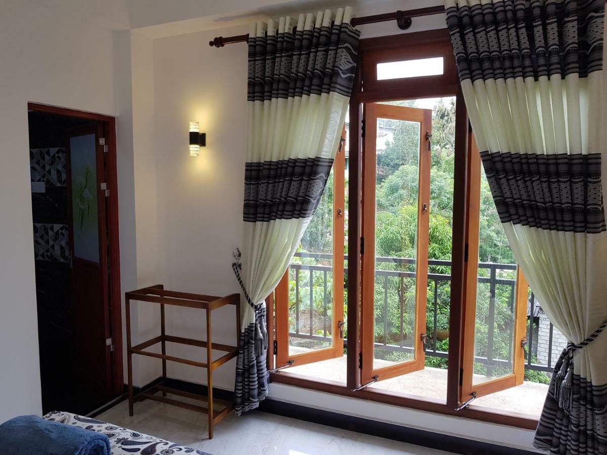 Kelum Homestay Kandy Kültér fotó